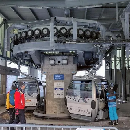 Z - Next Door To Therme 公寓