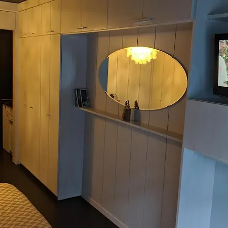 Z - Next Door To Therme