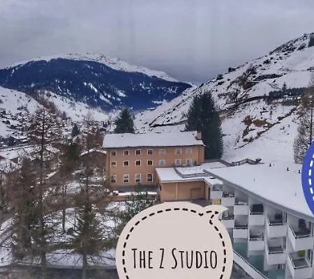 Z - Next Door To Therme 公寓 *