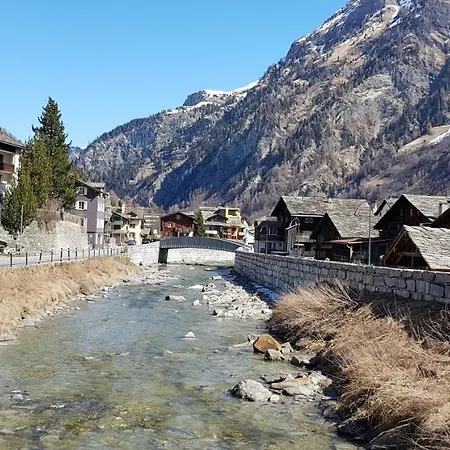 Z - Next Door To Therme 公寓