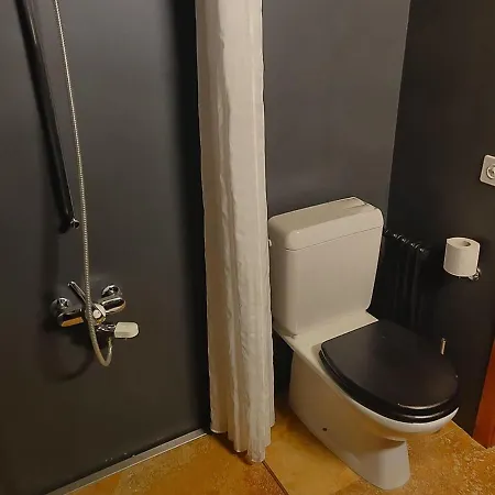 Z - Next Door To Therme 公寓 *