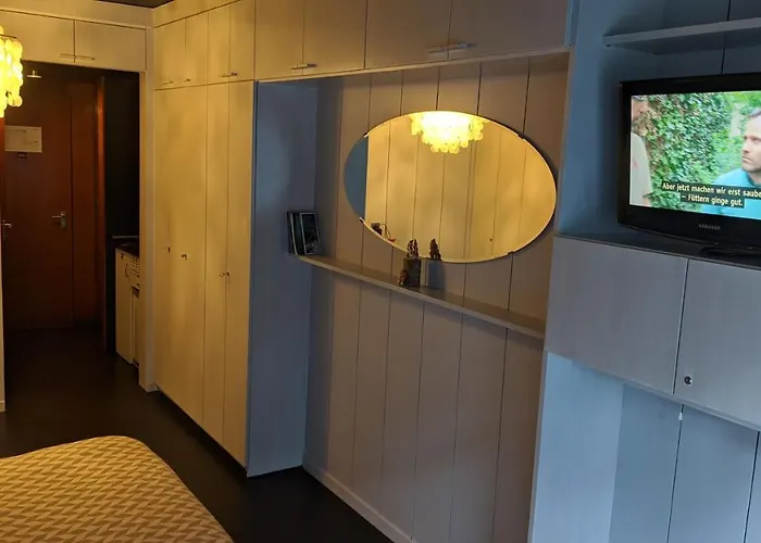 Z - Next Door To Therme