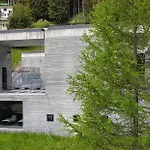 Z - Next Door To Therme Apartmán *